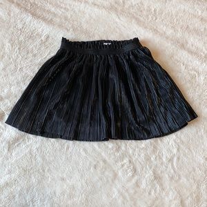 Girls black ruffled skirt